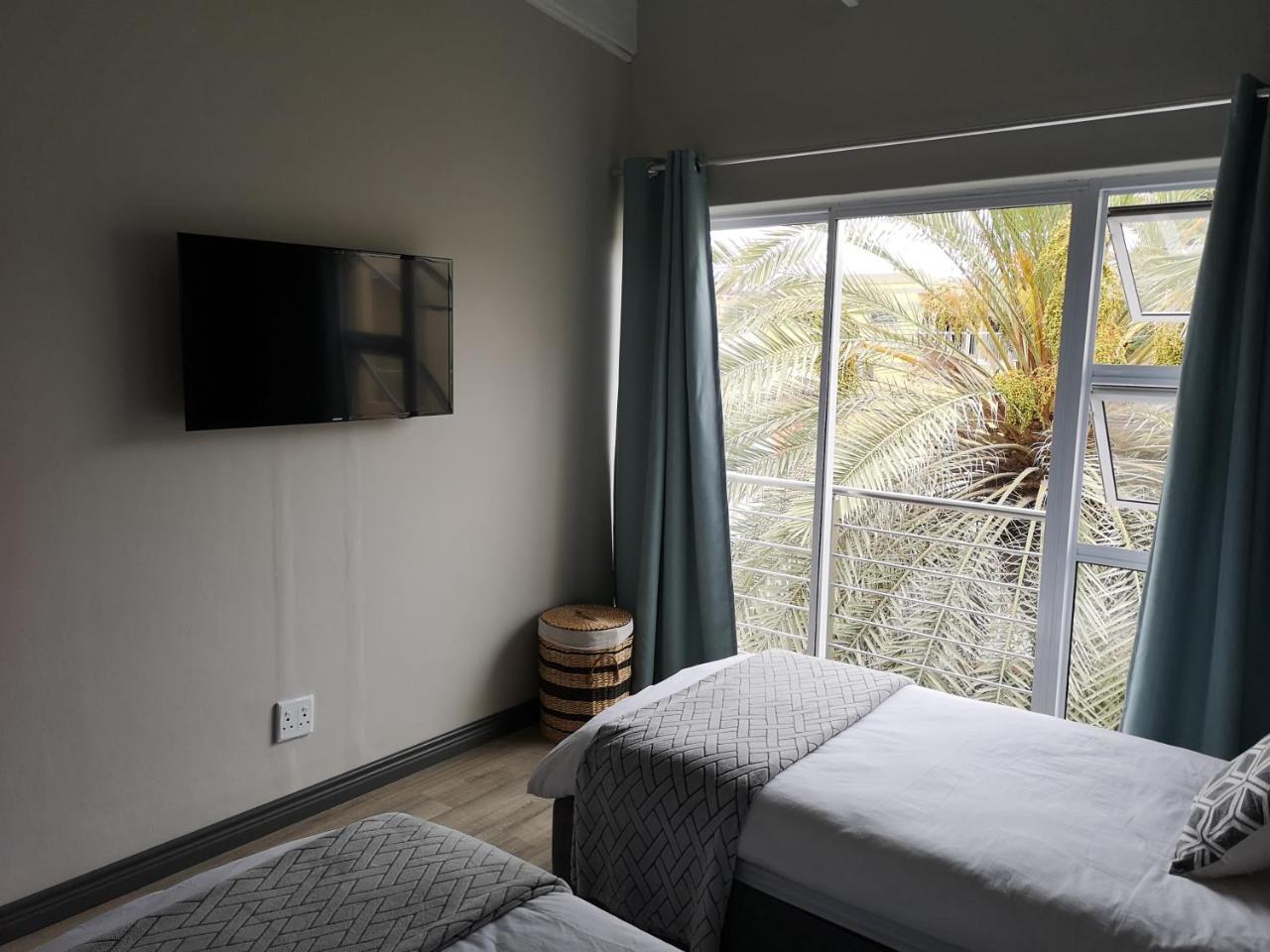 The Waterfront Cottage F12 Swakopmund Exterior photo