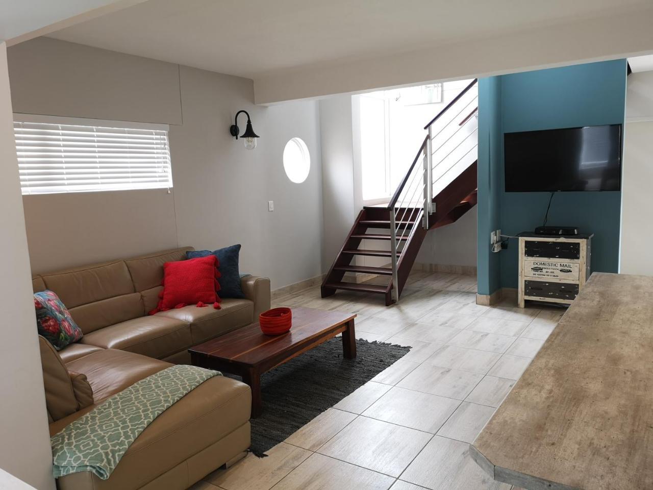 The Waterfront Cottage F12 Swakopmund Exterior photo