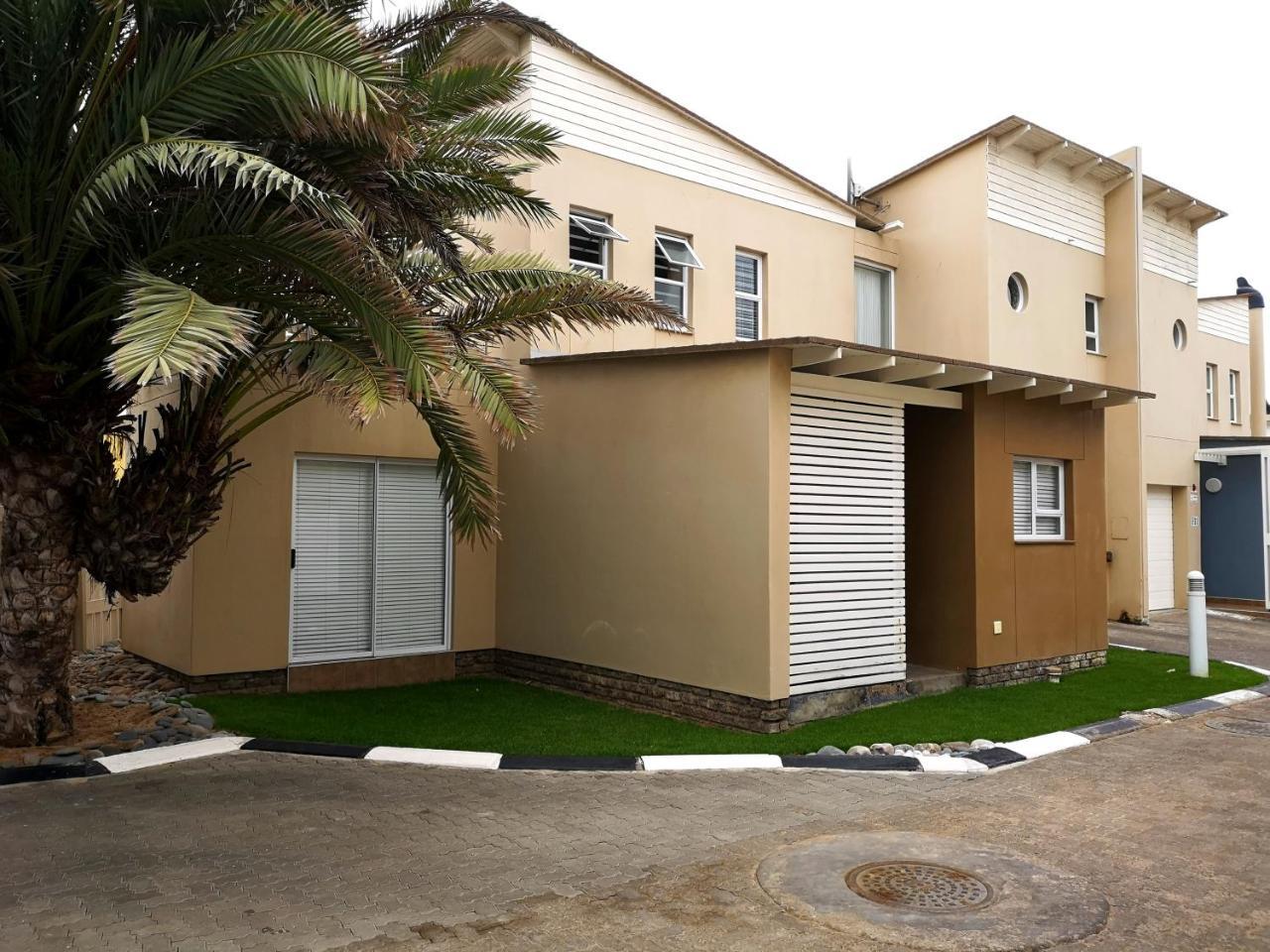 The Waterfront Cottage F12 Swakopmund Exterior photo